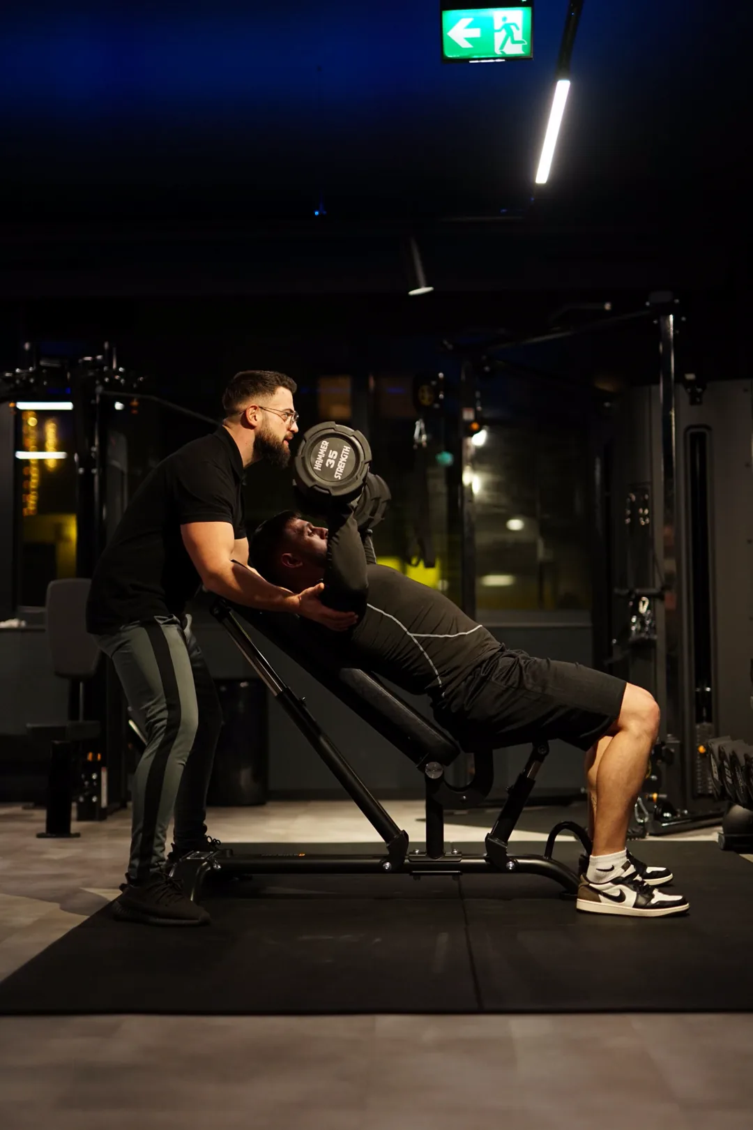 Gezieltes Training zur Körperstraffung bei Impulsiv Fitness Wien